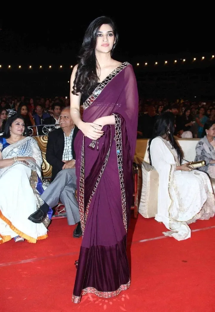 Bollywood Actress Kriti Sanon Images In Violet Saree